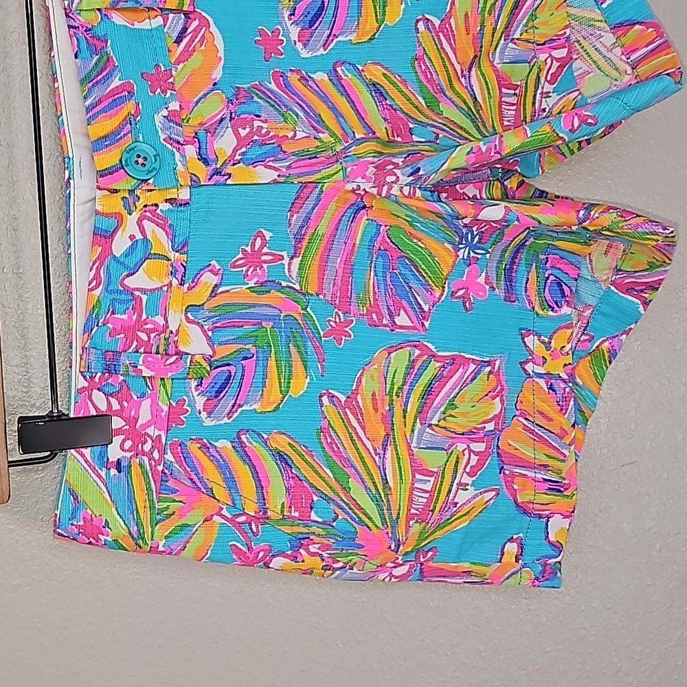Lilly Pulitzer NWT The Callahan Shorts in Summer Haze Print - Picture 2 of 9